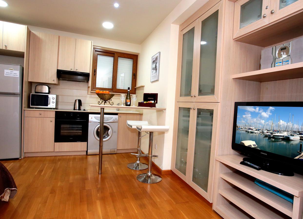 Ithaki Phinikoudes Apartment 307 Larnaca Exterior photo